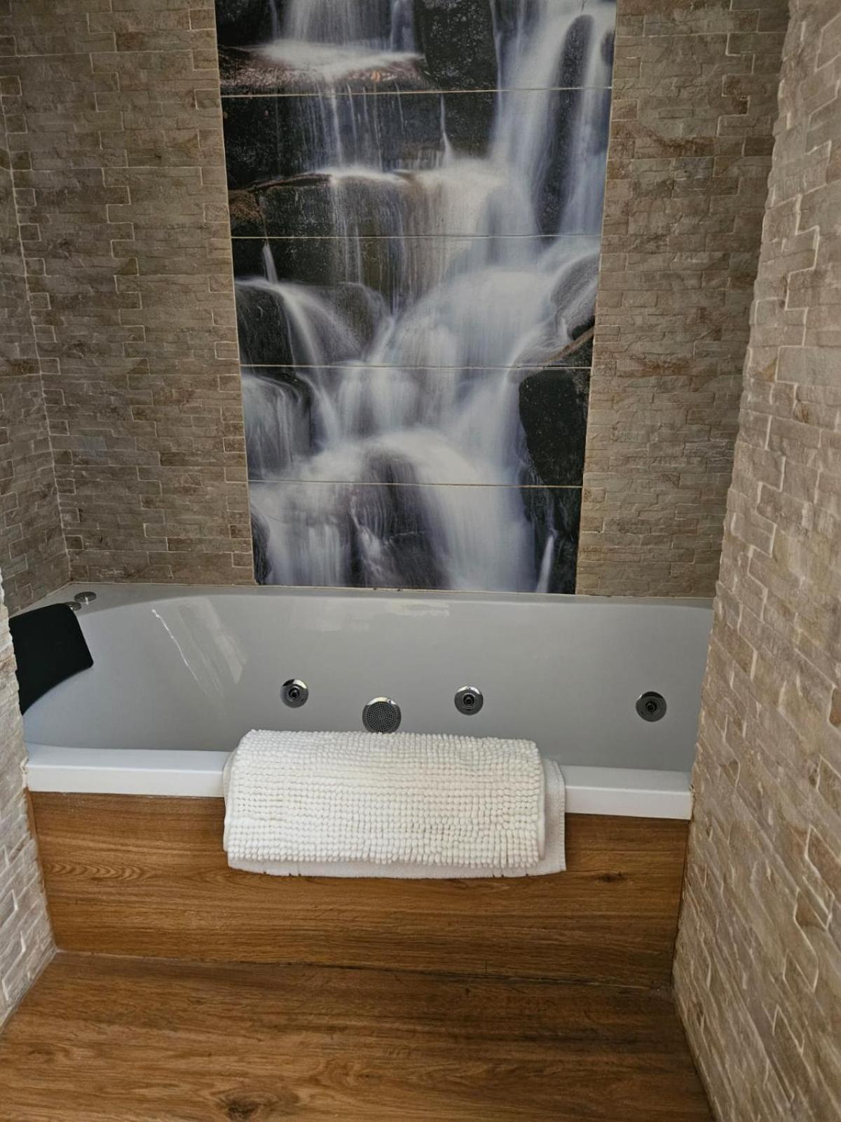 דירות סביליה Family Luxury Argote מראה חיצוני תמונה